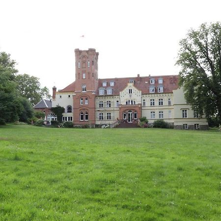 Schloss Lelkendorf, Fewo Gross Gievitz Exterior foto